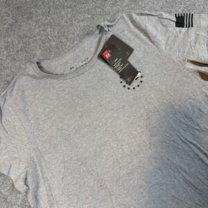 Under Armour Shirt Womens XL Gray Freedom Flag Graphic Short Sleeve Tee